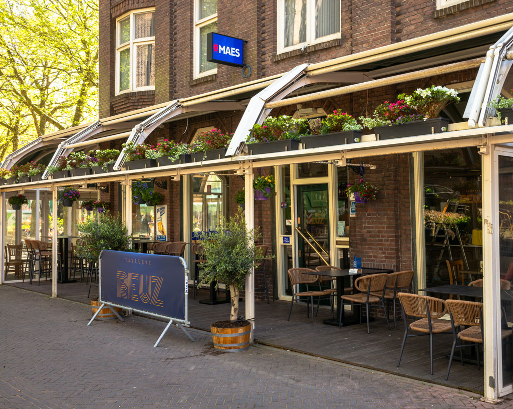 Taveerne-REUZ-Zwolle-grotekerkplein